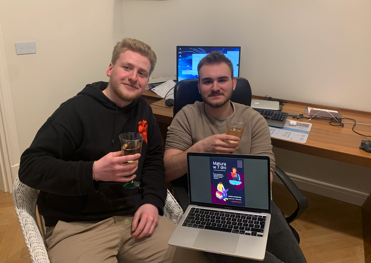 Pierwsze live’y i ebooki AngielskiToMy - 2022